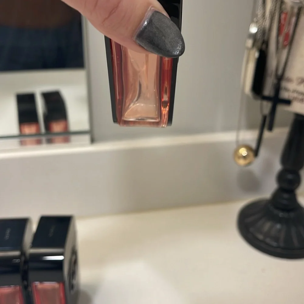 Gucci, YSL, Versace, Burberry Perfume Bottles - Picture 6 of 10